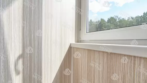 Отделка балкона МДФ с утеплением и остеклением