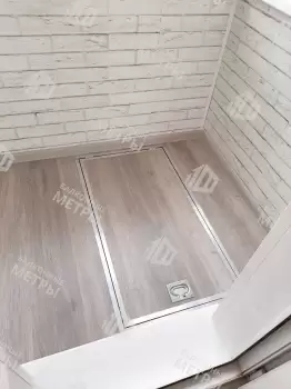 Отделка балкона и установка потайного люка
