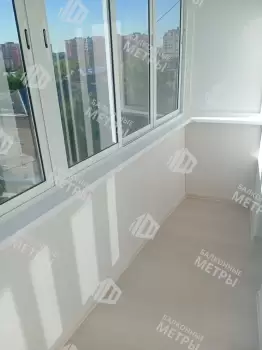 Остекление балкона и отделка стен Остекление балкона и отделка стен